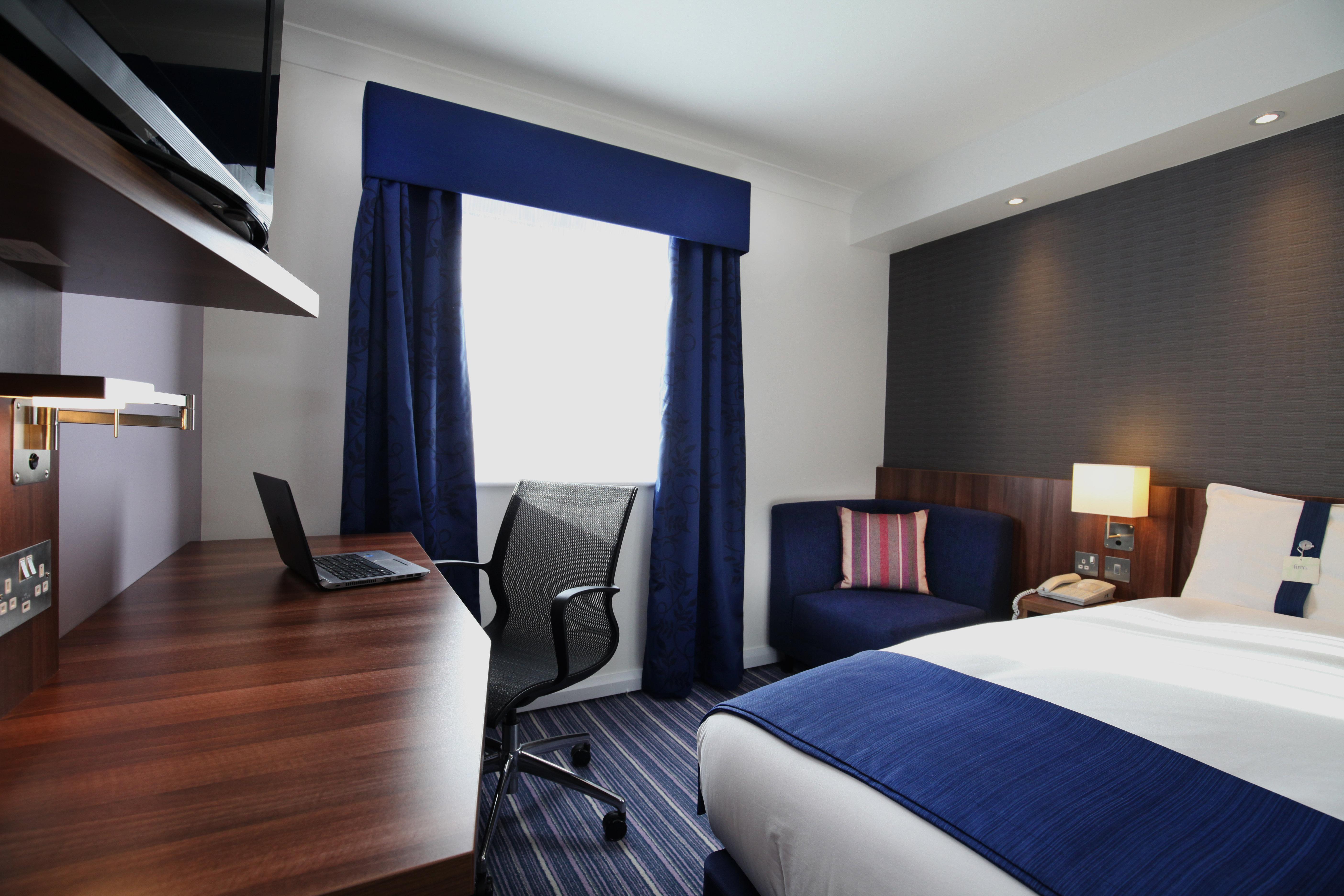Holiday Inn Express London Gatwick Crawley, An Ihg Hotel Exteriér fotografie
