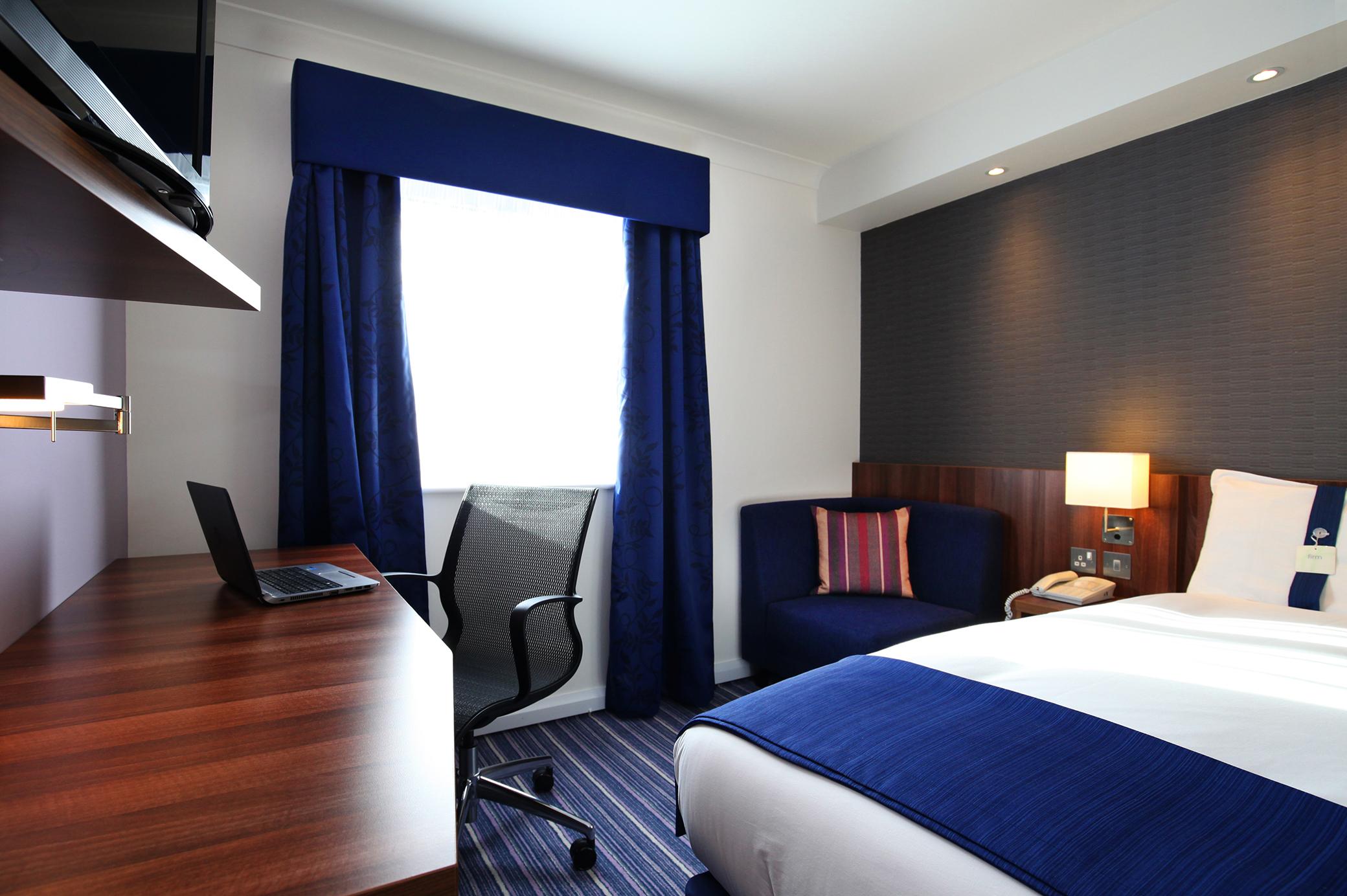 Holiday Inn Express London Gatwick Crawley, An Ihg Hotel Exteriér fotografie