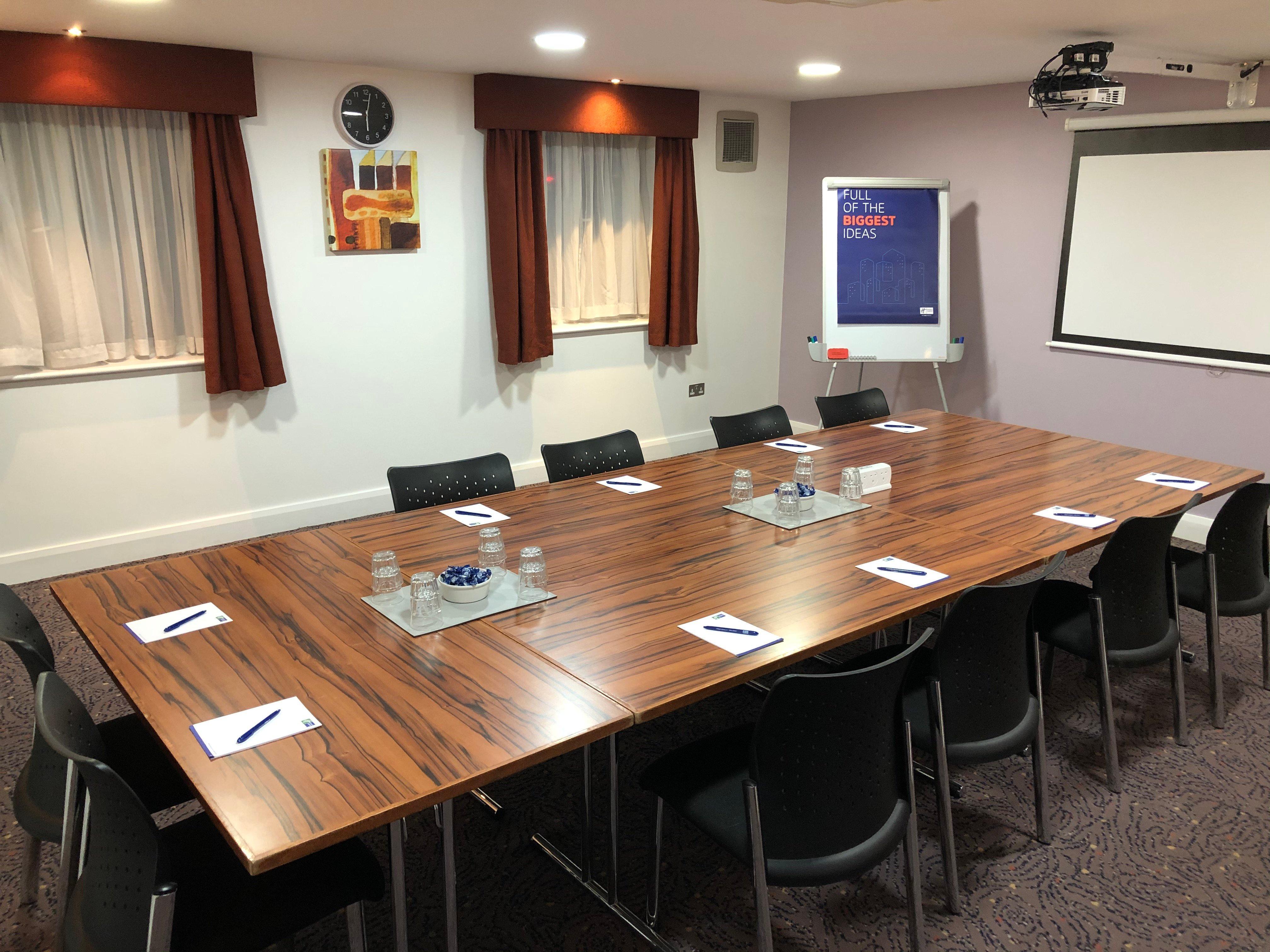 Holiday Inn Express London Gatwick Crawley, An Ihg Hotel Exteriér fotografie