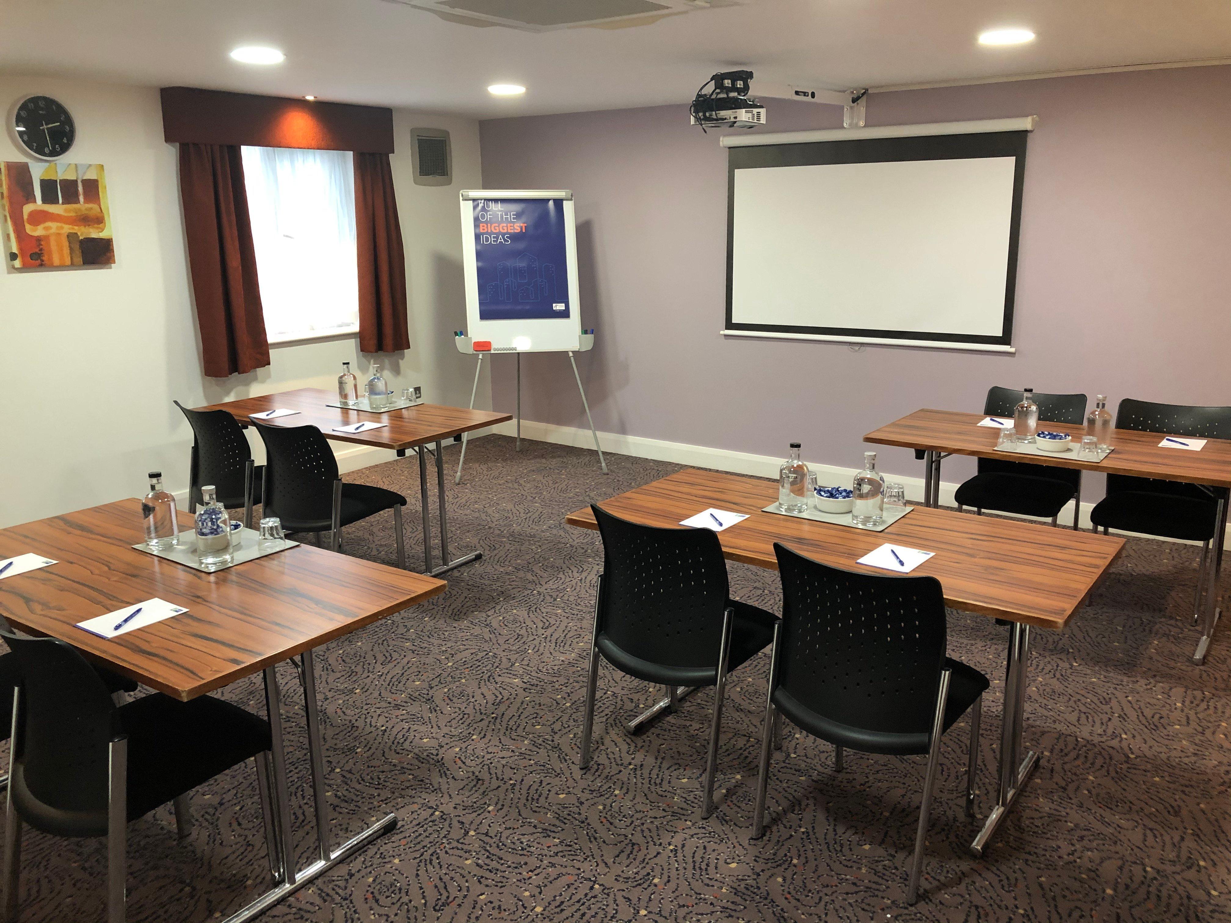 Holiday Inn Express London Gatwick Crawley, An Ihg Hotel Exteriér fotografie