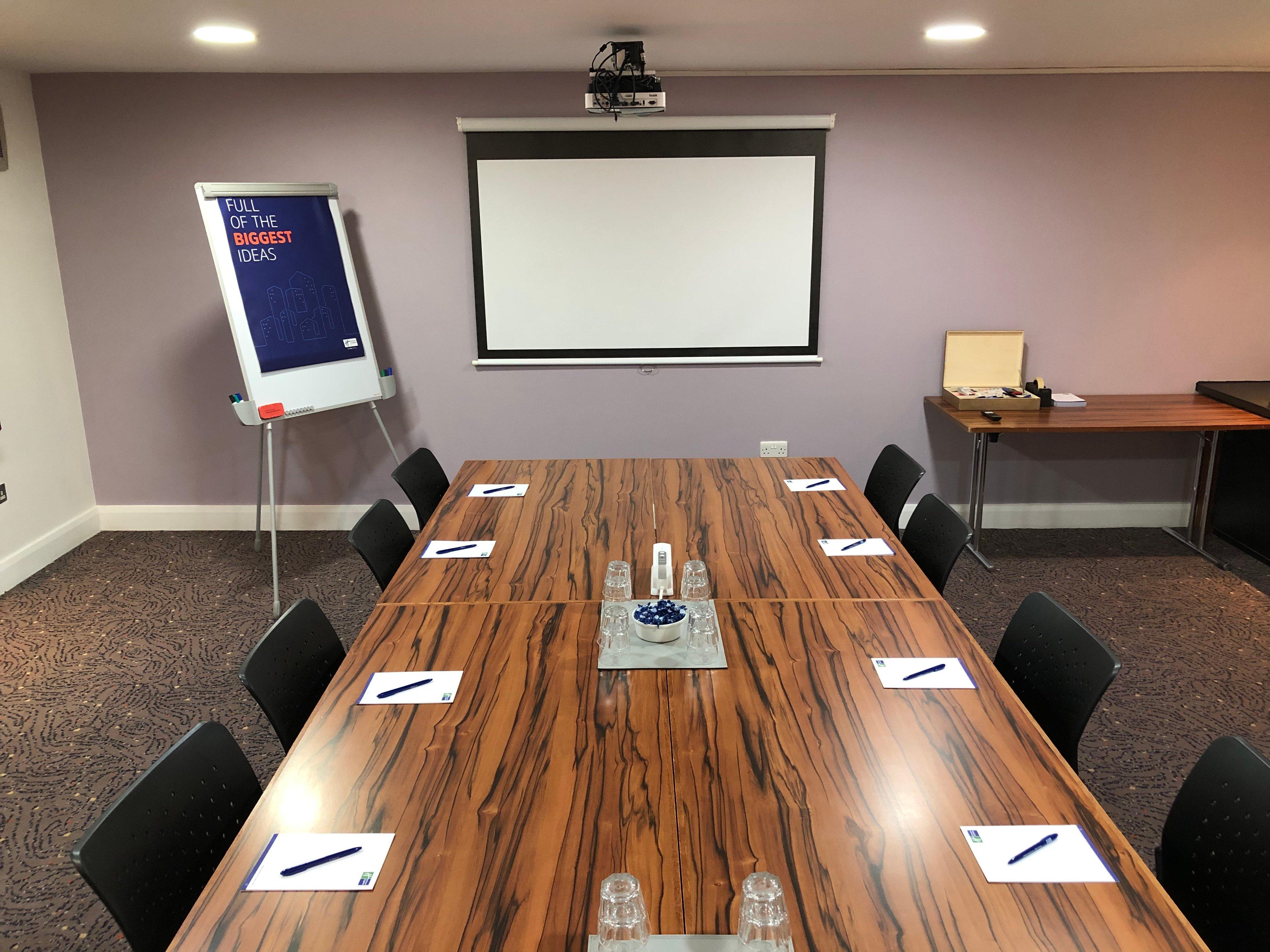 Holiday Inn Express London Gatwick Crawley, An Ihg Hotel Exteriér fotografie
