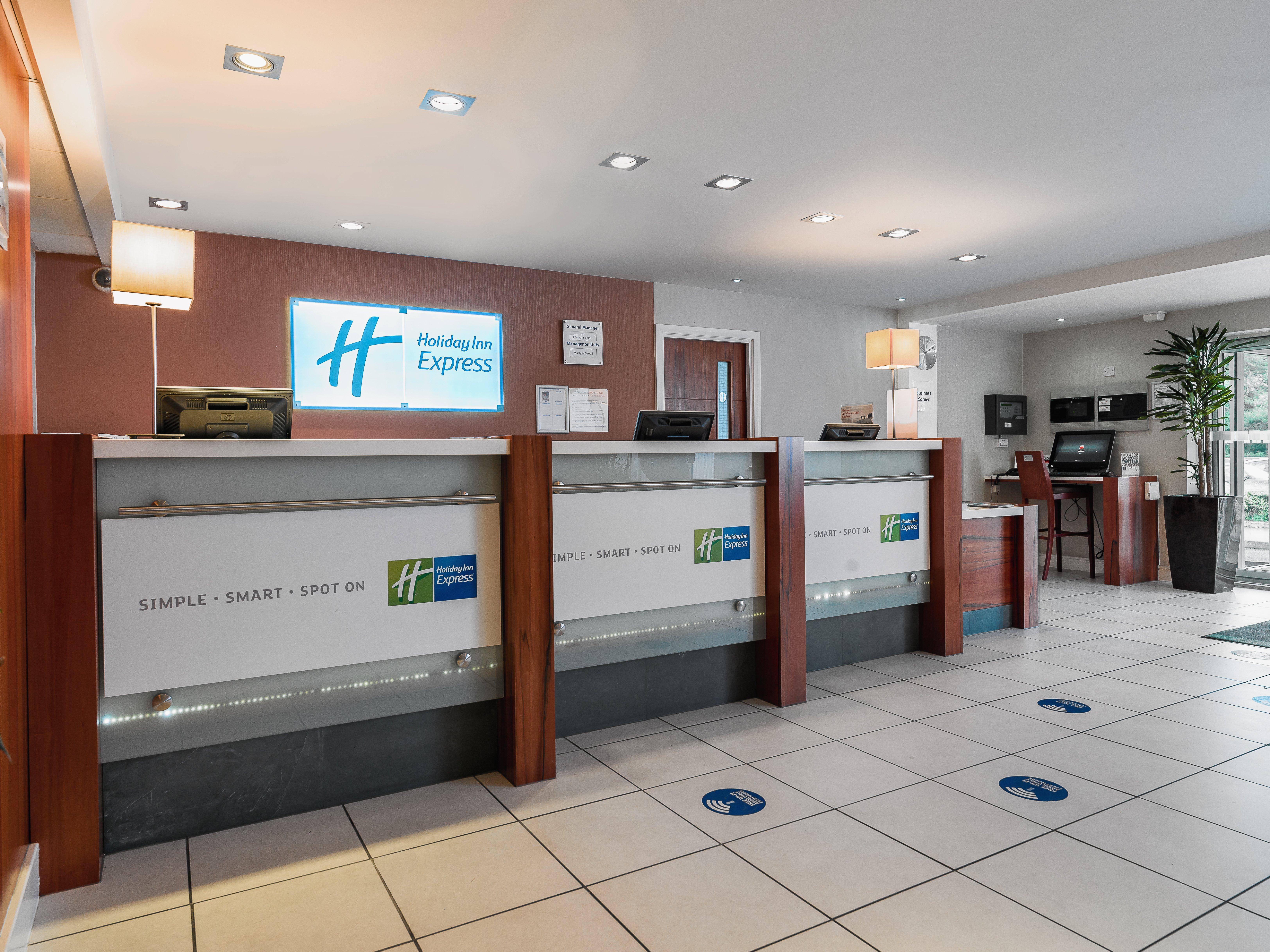 Holiday Inn Express London Gatwick Crawley, An Ihg Hotel Exteriér fotografie