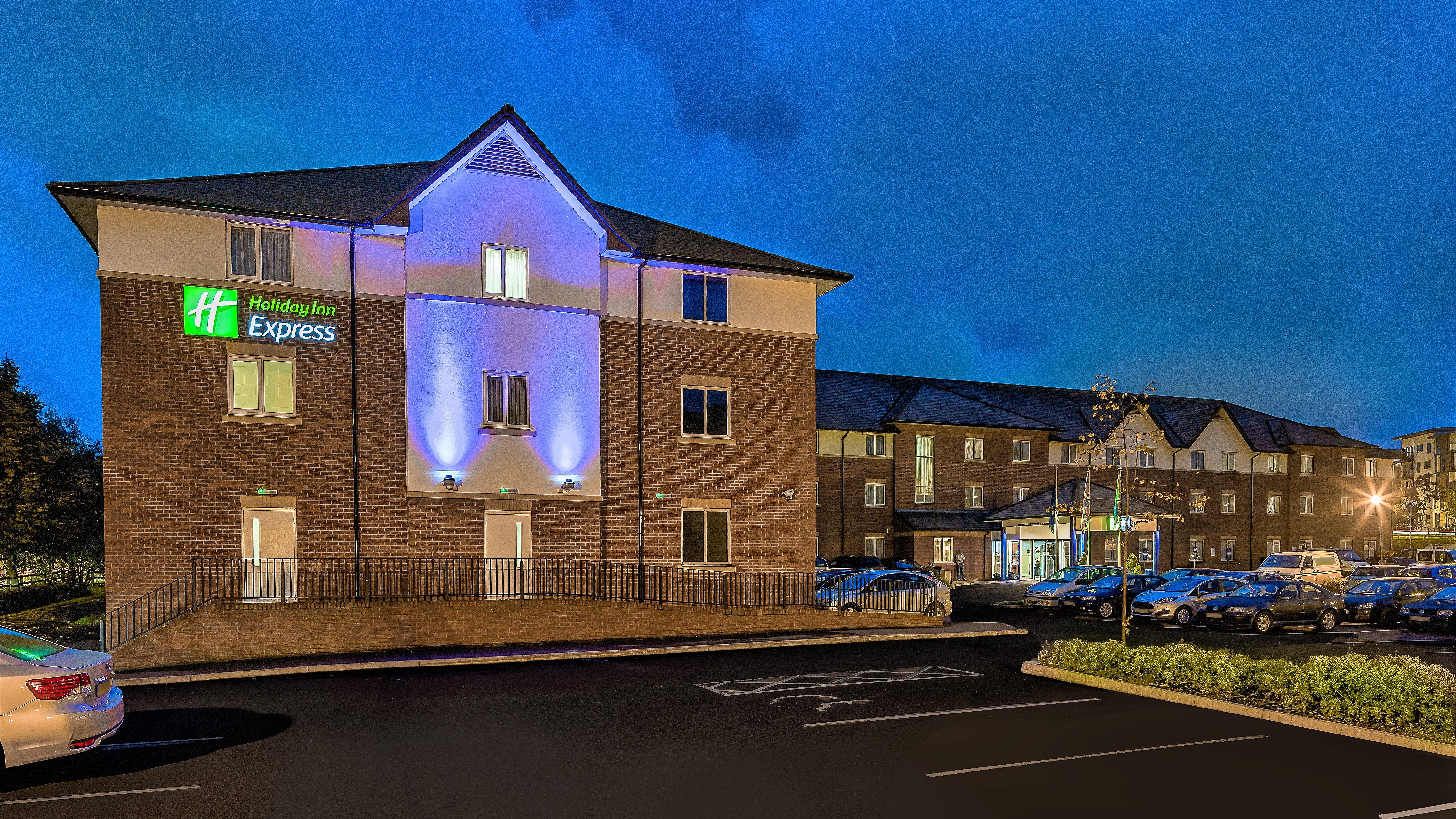 Holiday Inn Express London Gatwick Crawley, An Ihg Hotel Exteriér fotografie
